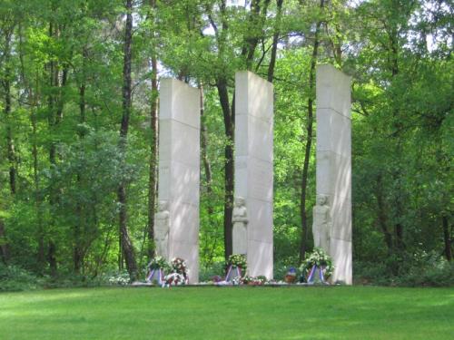 verzetsmonument in Markelo op de Markelose Berg